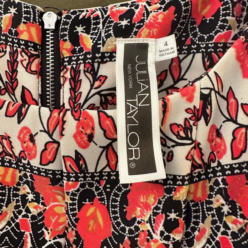 EUC Julian Taylor Fit & Flare half-sleeve Dress - Size 4 - coral/black/white - Picture 4 of 7